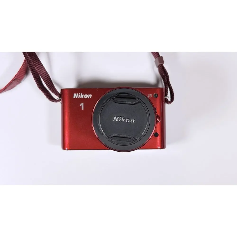 Nikon 1 J1 Red Mirrorless Camera 10-30mm Lens, Charger, 3 bat + Leather Bag